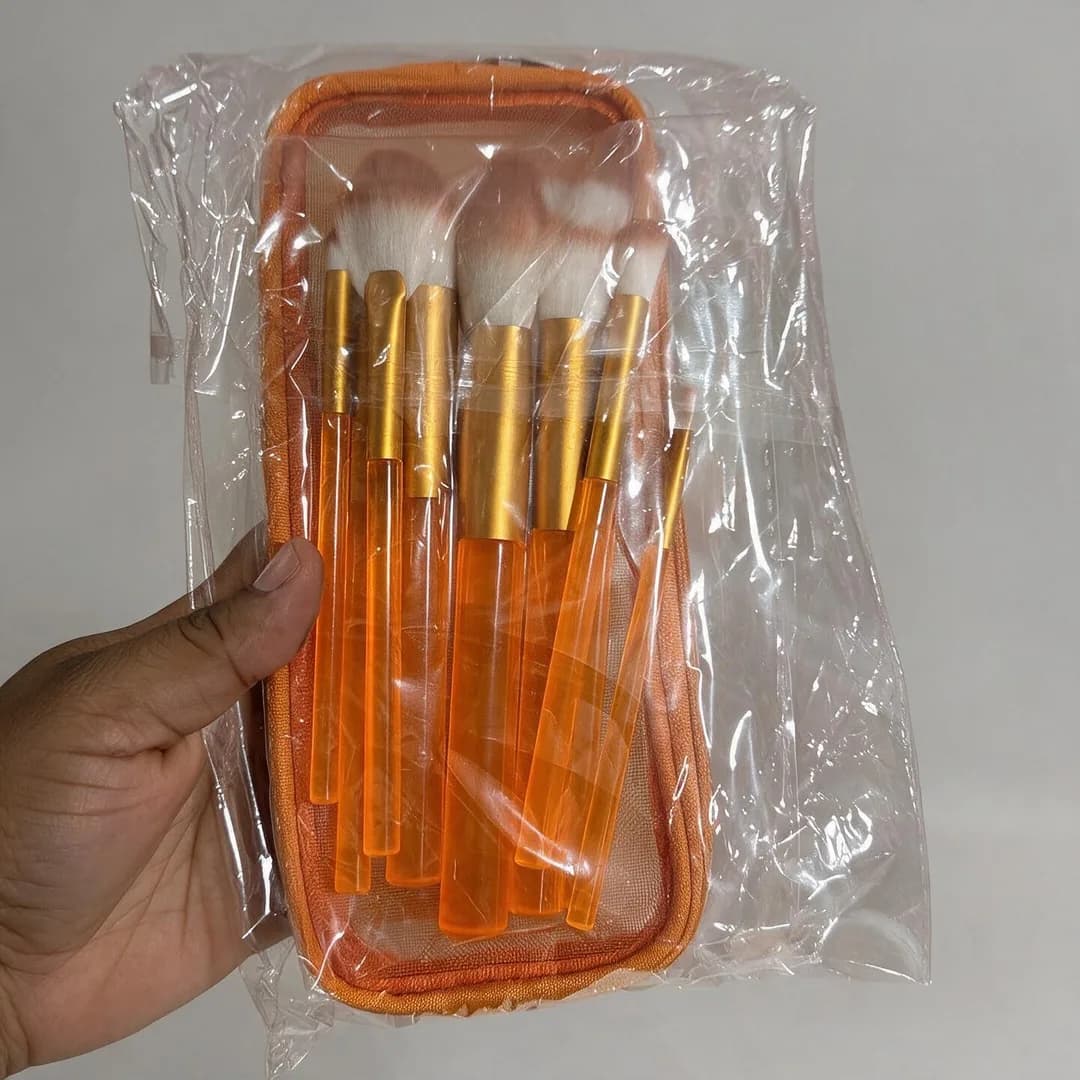 Set de brochas con estuche naranja